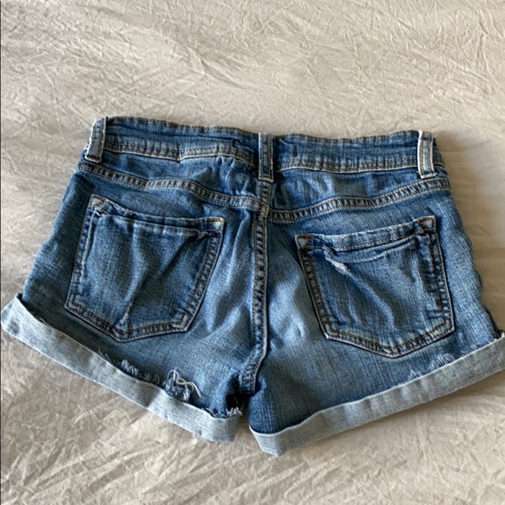 shorts - Picture 2 of 3